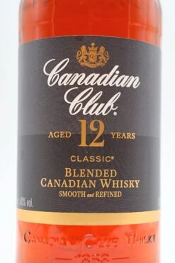 12 Jahre Classic Canadian Blended Whisky -Jura Verkaufsgeschäft DSC00523
