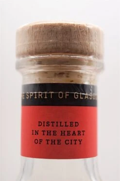 Stobcross Lowland Single Malt Scotch Whisky 15 Stobcross Lowland Single Malt Scotch Whisky -Jura Verkaufsgeschäft dsc09077iu8ithteymgro