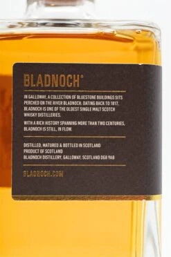 11 Jahre Lowland Single Malt Scotch Whisky -Jura Verkaufsgeschäft dsc09695l48psh303ubic